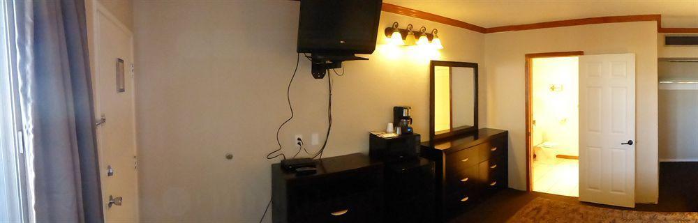 Travel Inn Laramie Εξωτερικό φωτογραφία