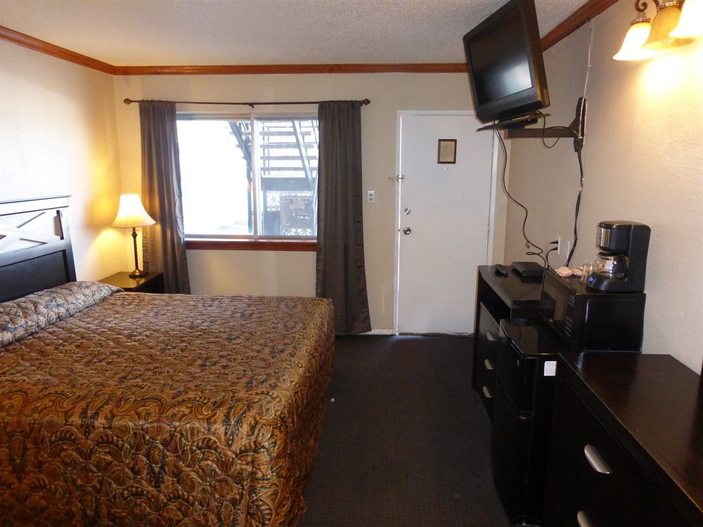 Travel Inn Laramie Εξωτερικό φωτογραφία