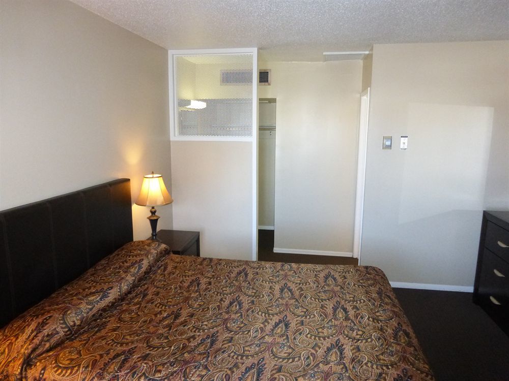 Travel Inn Laramie Εξωτερικό φωτογραφία