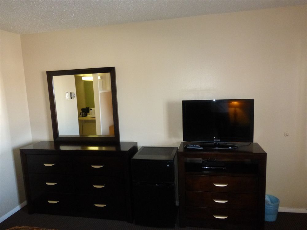 Travel Inn Laramie Εξωτερικό φωτογραφία