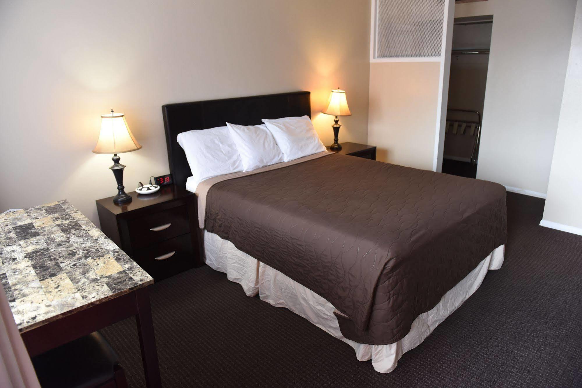 Travel Inn Laramie Εξωτερικό φωτογραφία